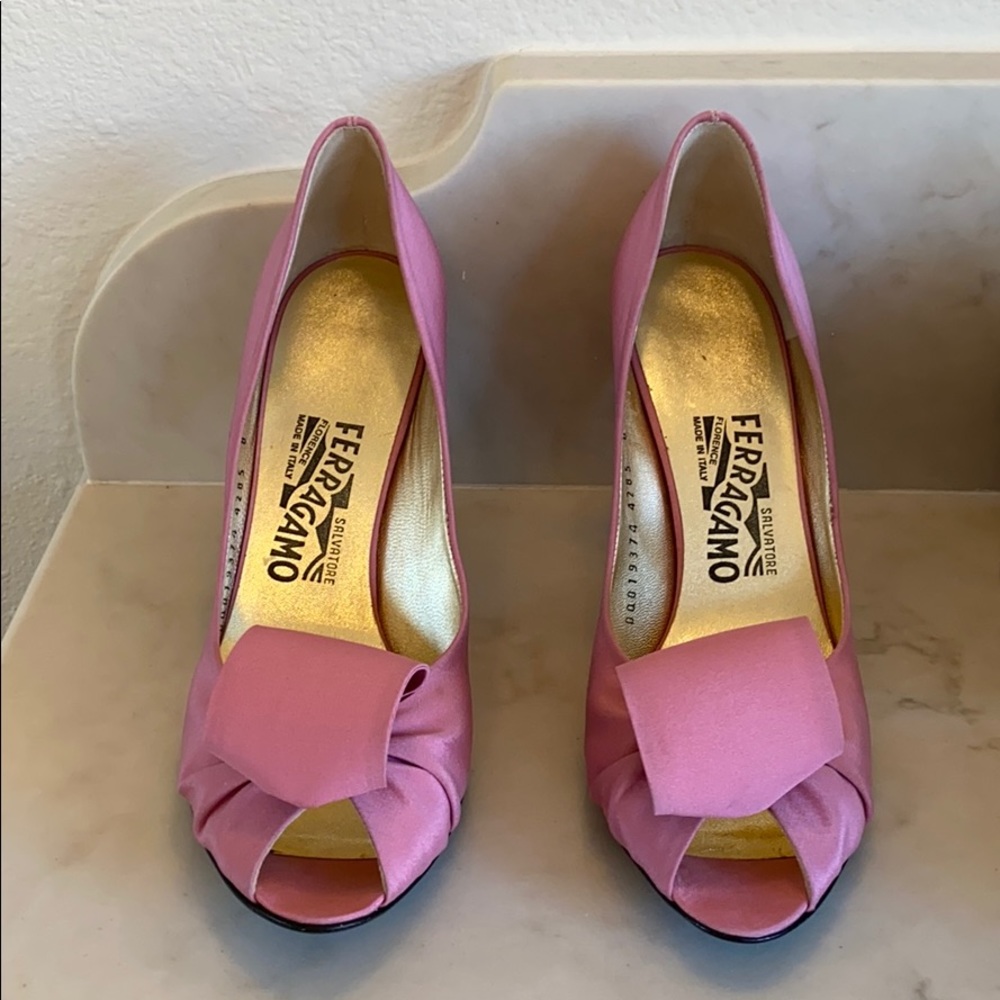 Salvatore Ferragamo Pink Peep-Toe Bow Heels